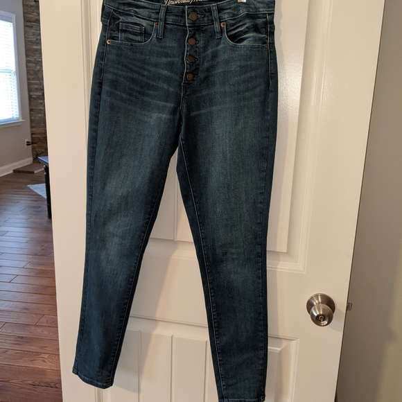 Universal Thread High Rise Jeans - Picture 4 of 7